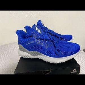 Alphabounce Beyond TEAM mens size 9 1/2 Blue/Silver